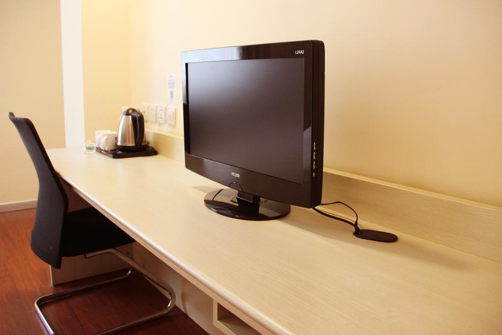 Hanting Express Shanghai Guangda Room photo