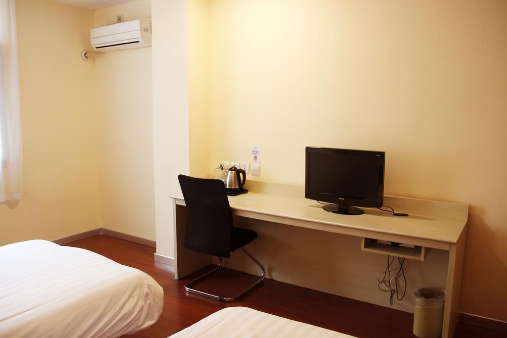 Hanting Express Shanghai Guangda Room photo